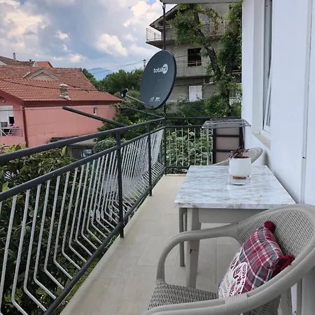 Family Apartment Tivat Exterior photo
